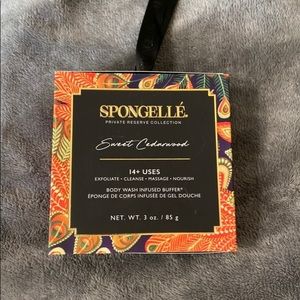 Spongelike Body Wash Infused Buffer in Sweet Cedarwood